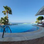Admiral Elite Apartament *